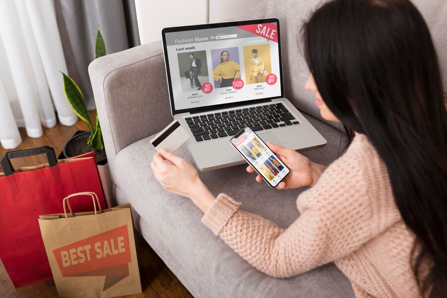Ilustrasi Seller Marketplace (Sumber: Freepik)